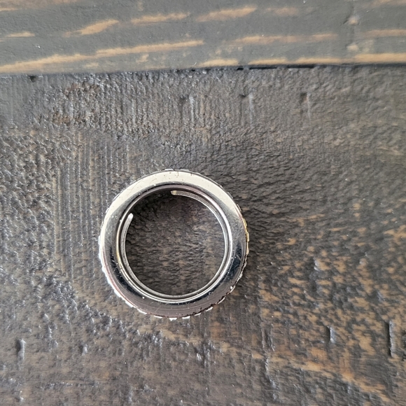 Chanel CC Ring - Picture 9 of 9